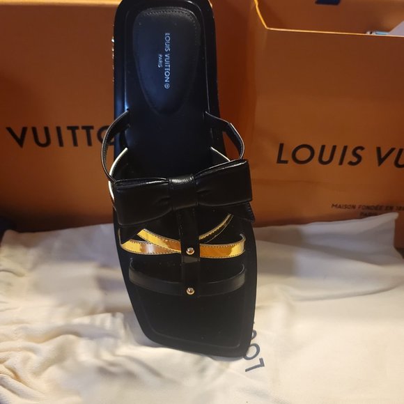 Louis Vuitton Slides - Picture 4 of 5